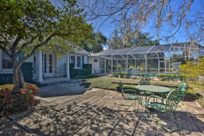 Cottage with Private Pool - Walk to Lake Wales!